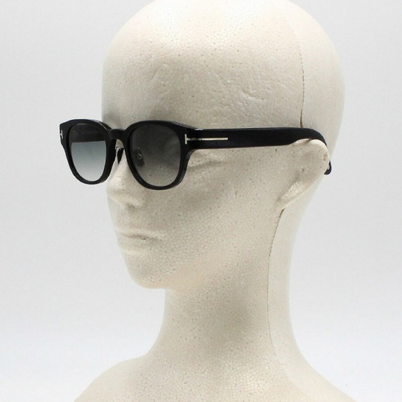 New Tom Ford Light Grey Oval Unisex Sunglasses TF1041-D